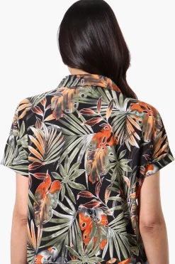 Beecher Brook Leaf Pattern Cropped Short Sleeve Blouse - Black