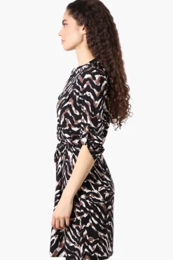 Beecher Brook Patterned Roll Up Sleeve Day Dress - Black