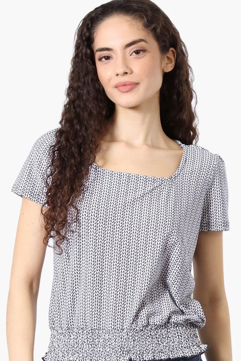 Beechers Brook Patterned Square Neck Smocked Tee - White