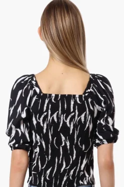 Beechers Brook Patterned Square Neck Cropped Blouse - Black