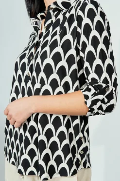 Beechers Brook Patterned Button Down Roll Up Sleeve Blouse - Black