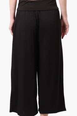 Costa Blanca Solid Fold Over Cropped Pants - Black