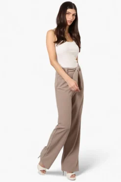 Limite Solid Belted Pants - Beige