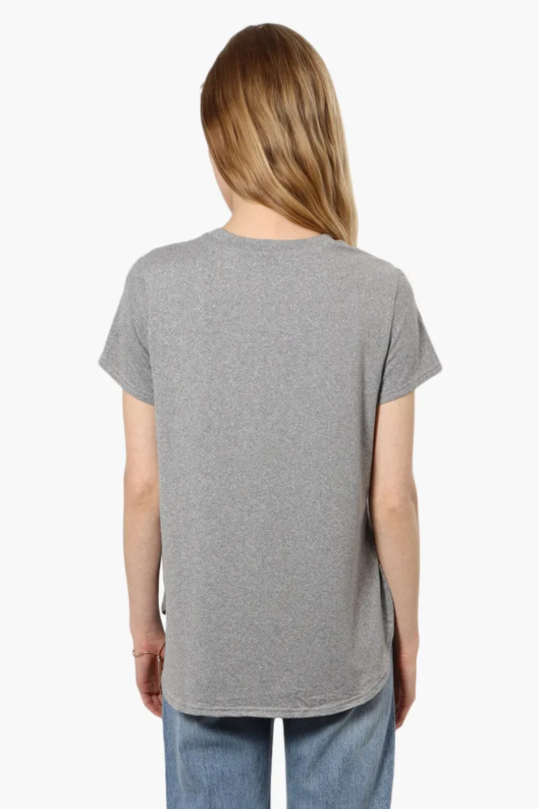 Magazine Mom Life Printed High Low Tee - Grey